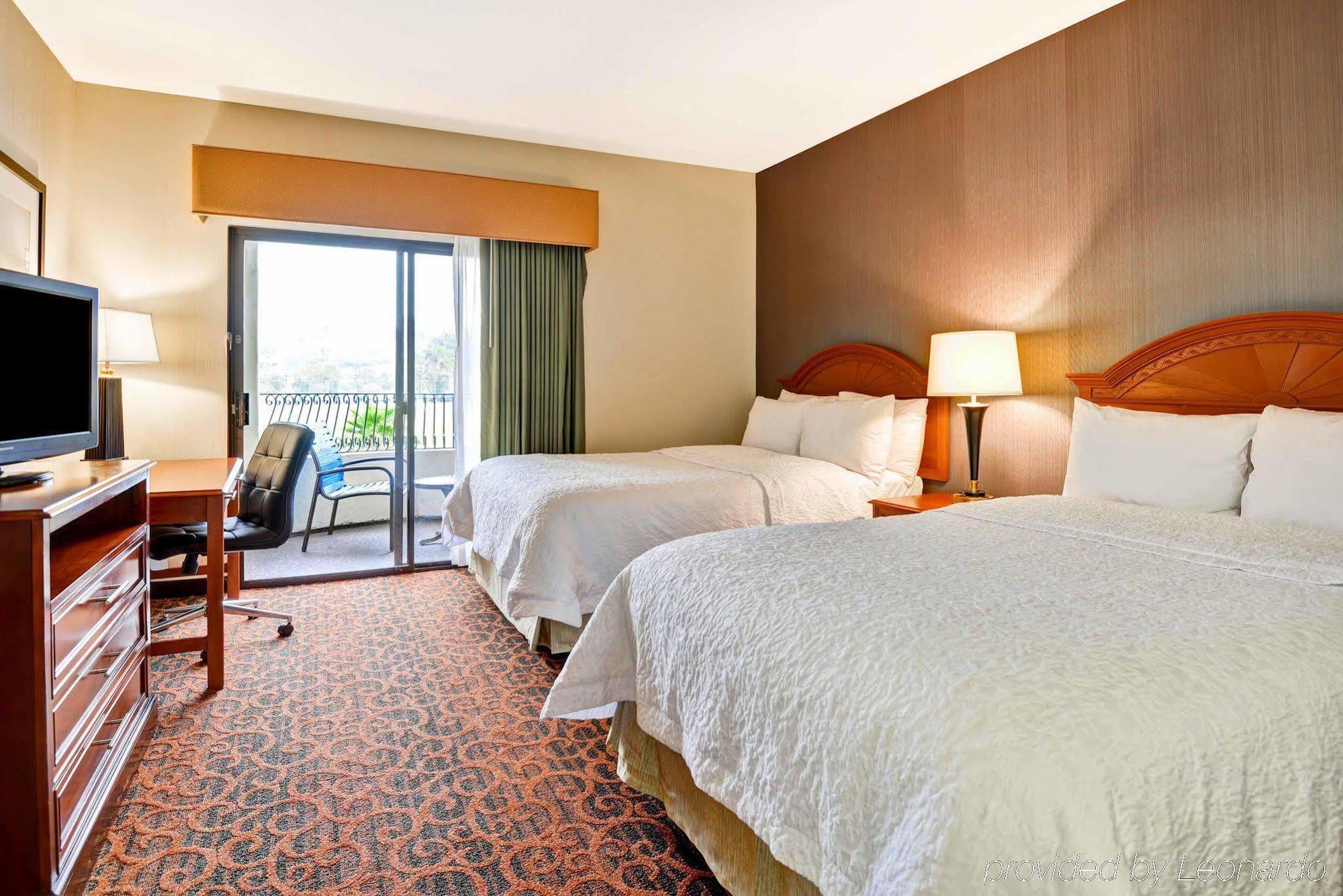 Hampton Inn & Suites San Clemente Exterior photo